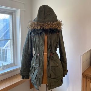HUNTER GREEN WINTER JACKET FUR HOOD